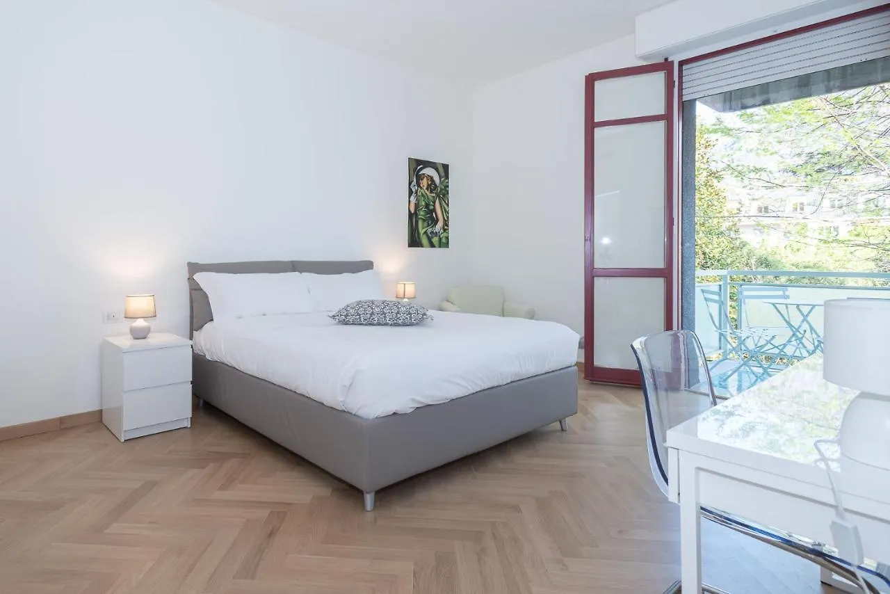 Appartamento Volta 4 By Holiday Solutions Cernobbio 0*,  Italië