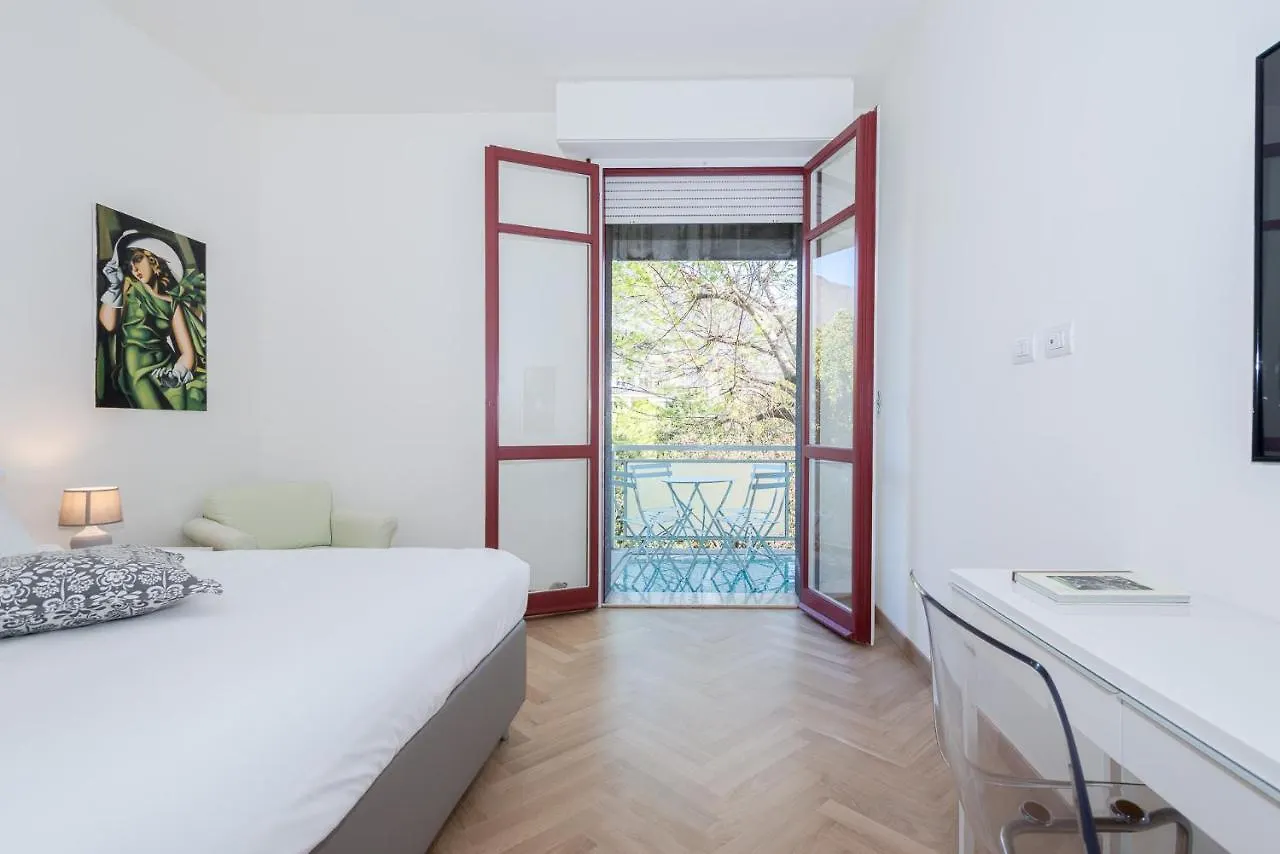 Appartamento Volta 4 By Holiday Solutions Cernobbio Appartement